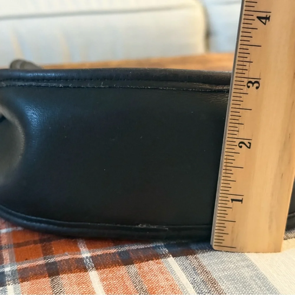 Coach Vintage Casey Black Leather Crossbody Bag USA made‎ - Picture 9 of 16